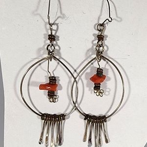 Earring oval w/center dangle of stack beads w/coral color spacer bead silver ton